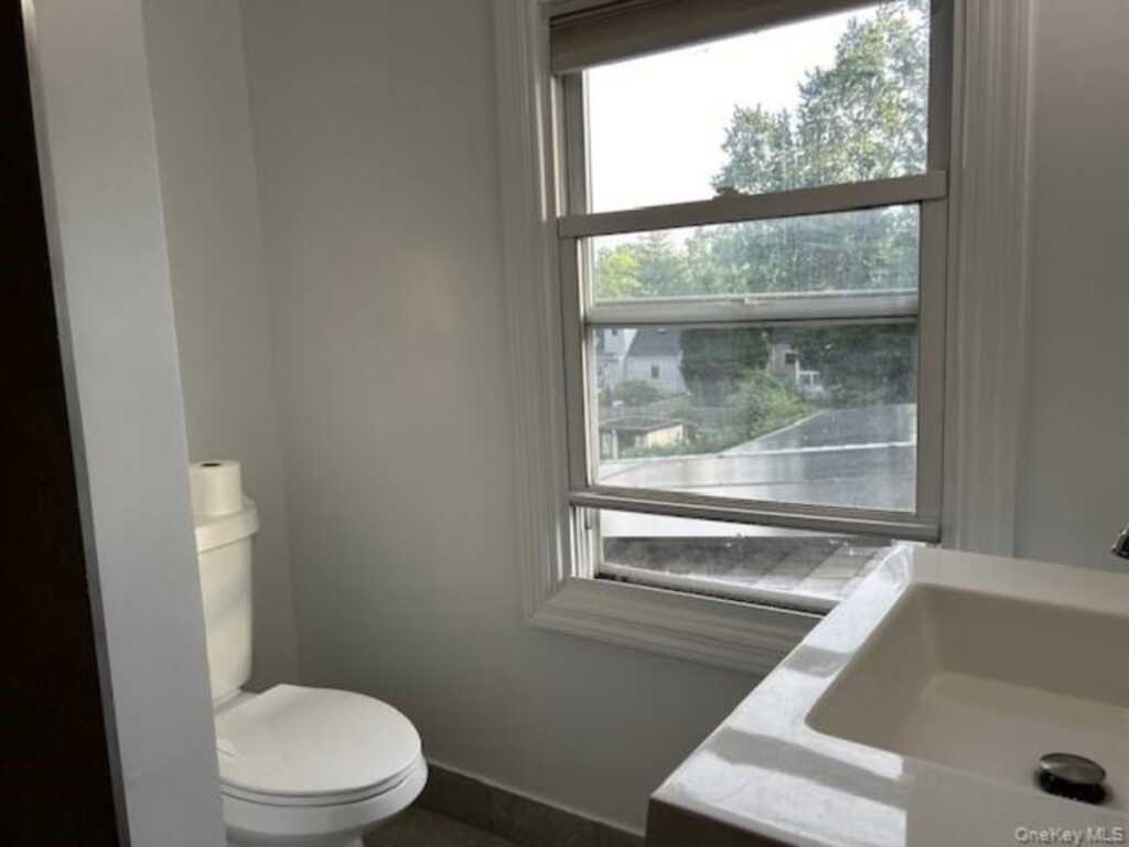 306 5th Street, Rye, NY 10543 - Photo 8 of 9