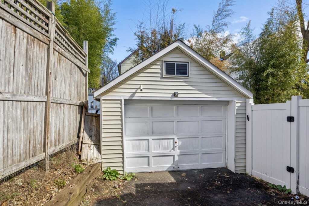 86 Brookside Avenue, Nyack, NY 10960 - Photo 16 of 20