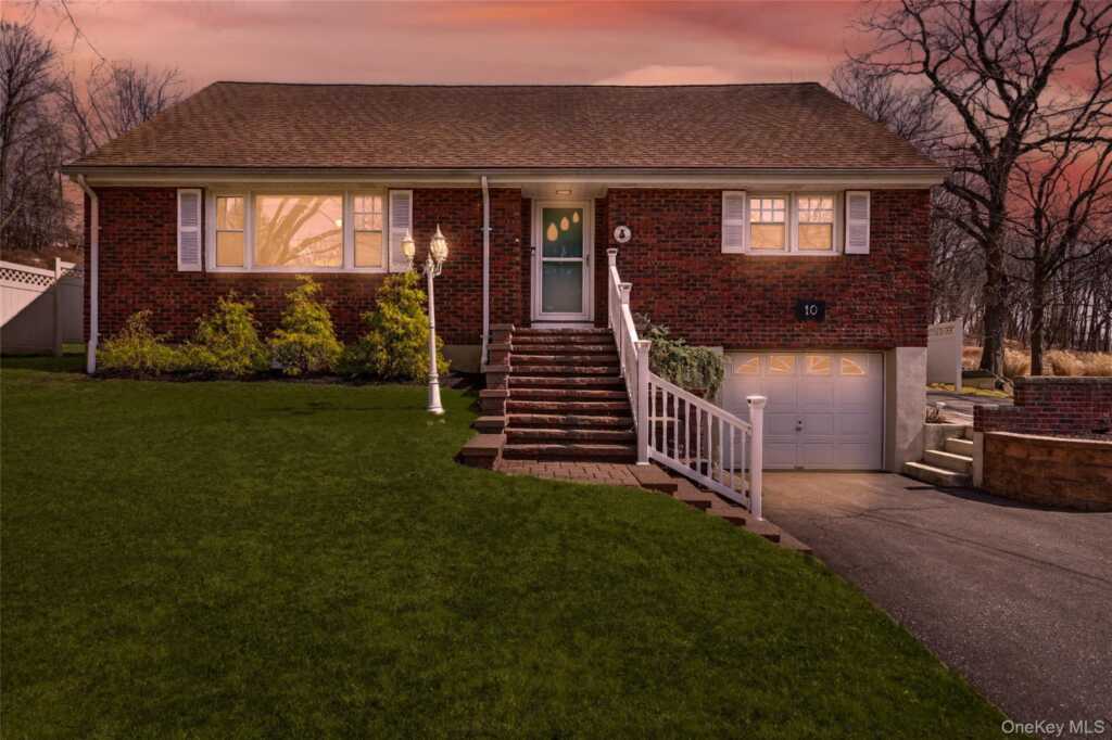 10 Cricketown Road, Stony Point, NY 10980