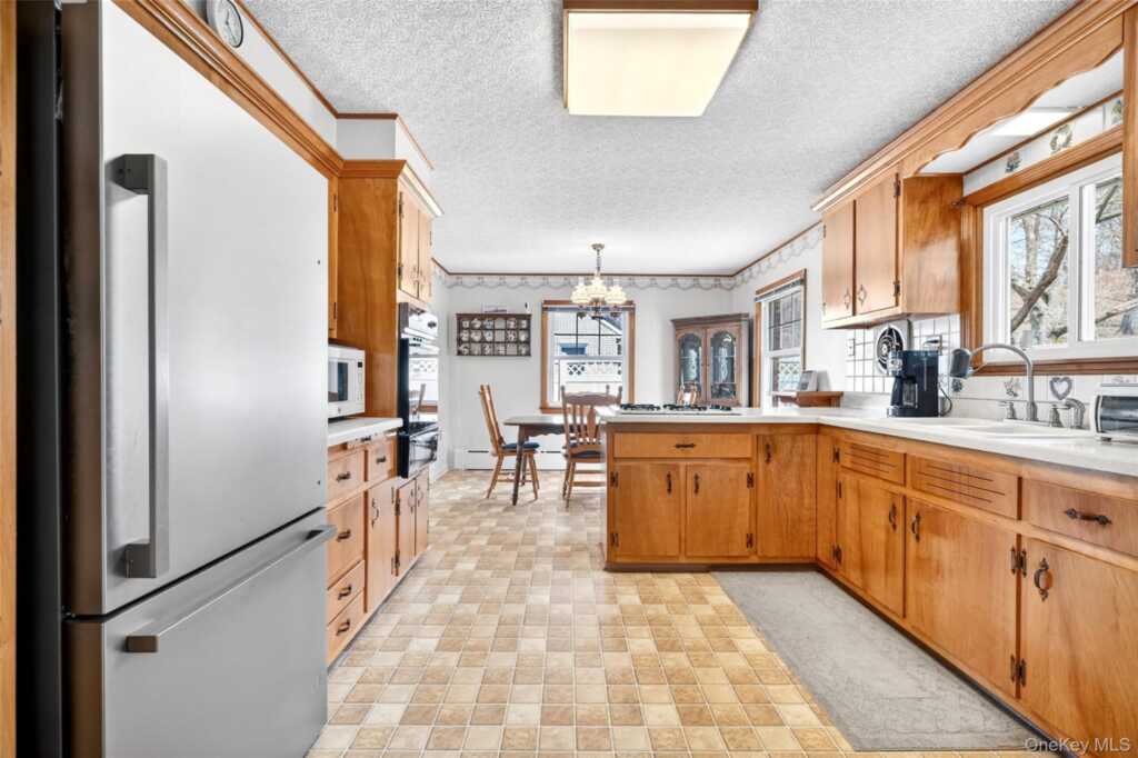 10 Cricketown Road, Stony Point, NY 10980 - Photo 14 of 44