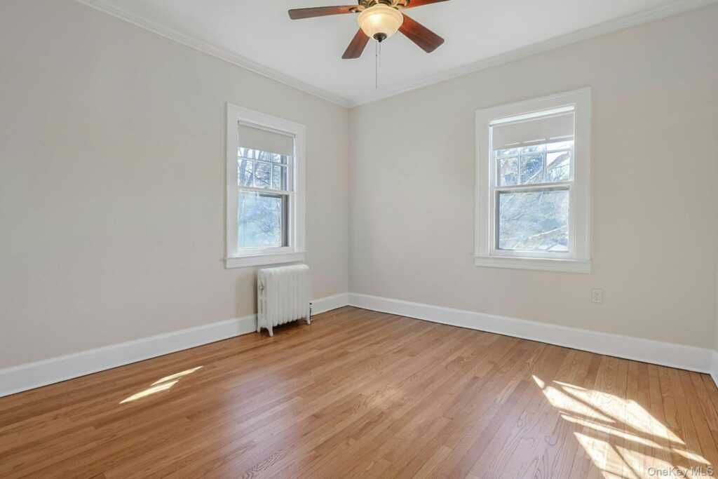 10 Robins Road, New Rochelle, NY 10801 - Photo 20 of 24