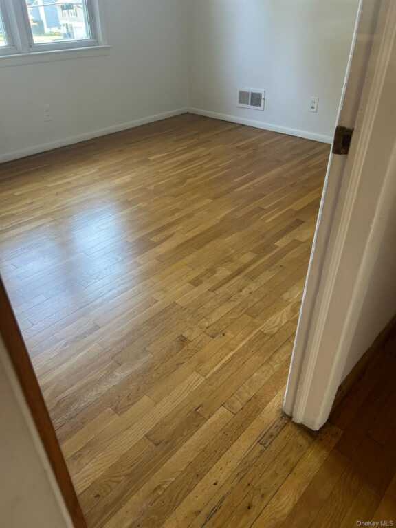 66 Laron Drive, New Rochelle, NY 10804 - Photo 26 of 28