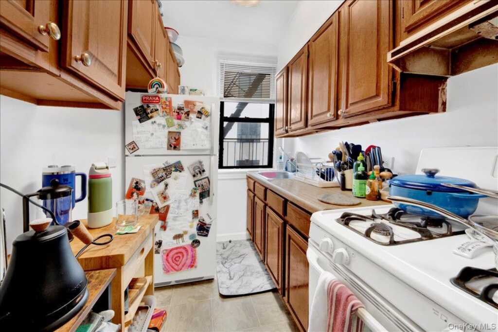 7 Greenridge Avenue, Unit #B8, White Plains, NY 10605 - Photo 15 of 20
