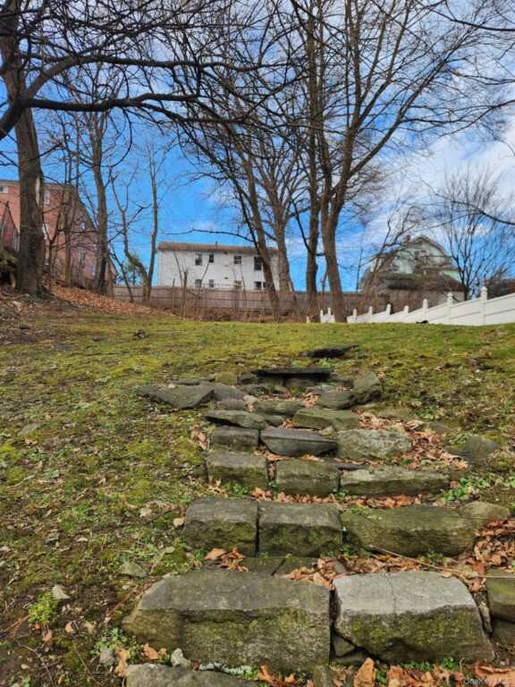 45 Battle Avenue, White Plains, NY 10606 - Photo 2 of 14