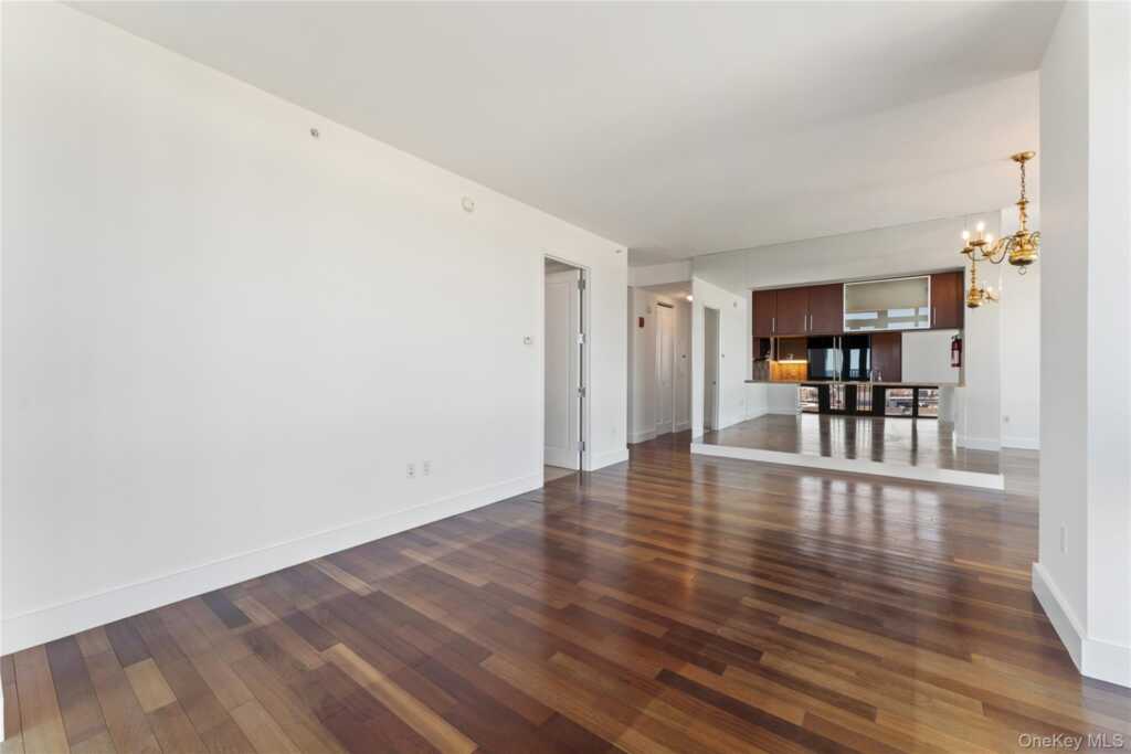 175 Huguenot Street, Unit #1702, New Rochelle, NY 10801 - Photo 2 of 20