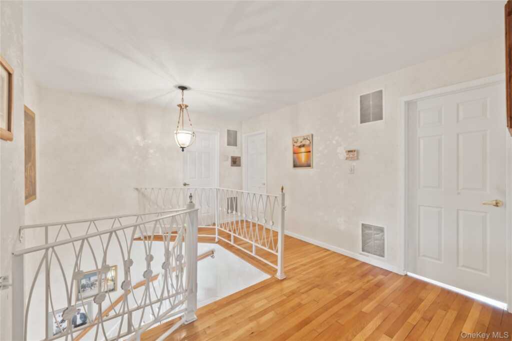 13 Beaumont Drive, New City, NY 10956 - Photo 15 of 23