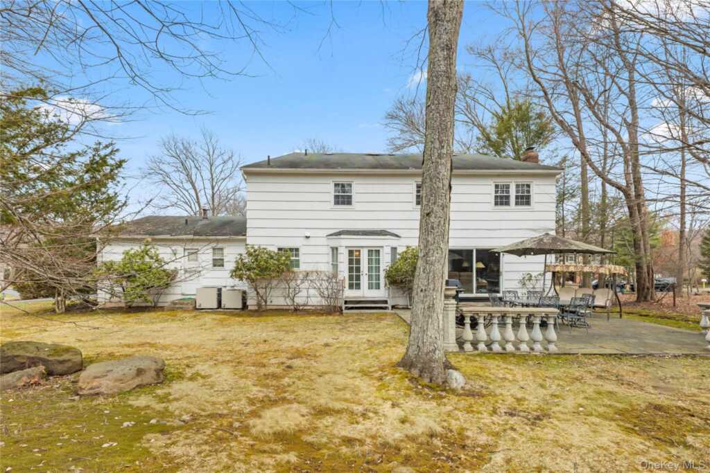 13 Beaumont Drive, New City, NY 10956 - Photo 2 of 23