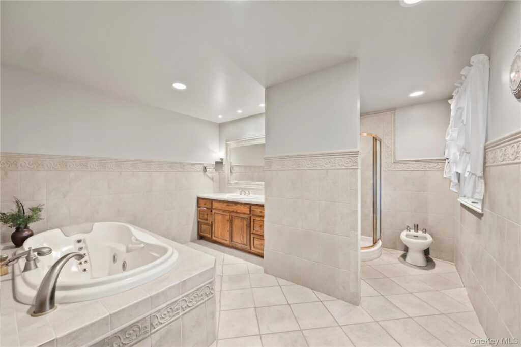 13 Beaumont Drive, New City, NY 10956 - Photo 20 of 23