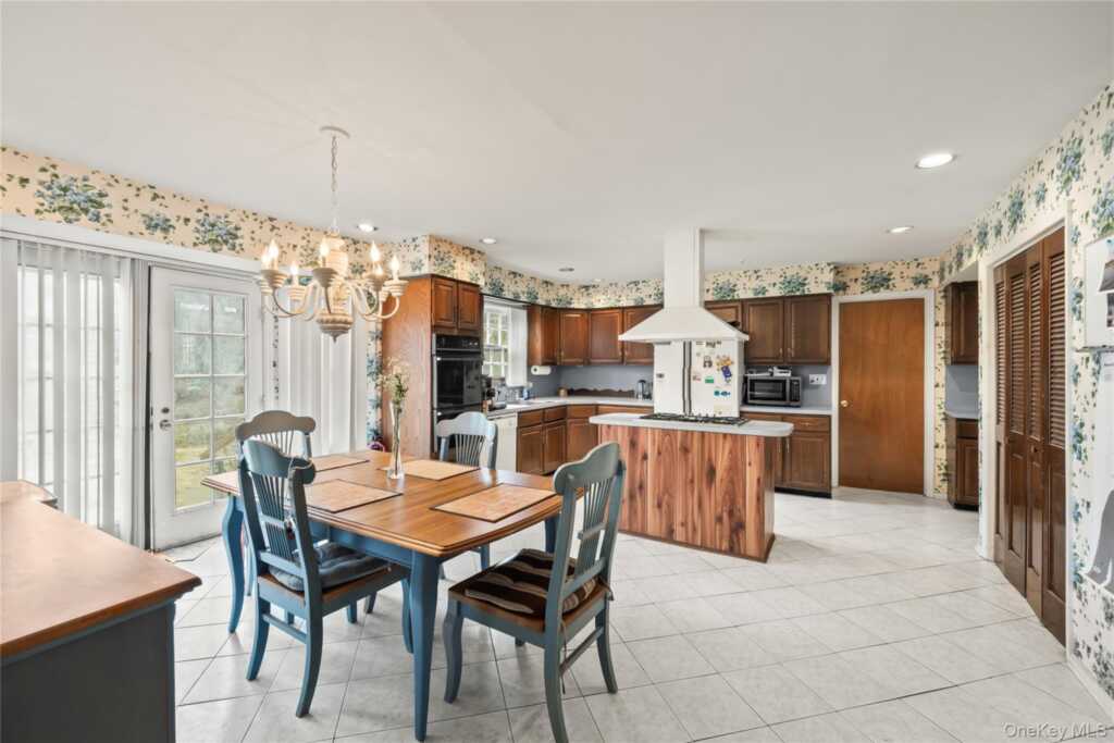 13 Beaumont Drive, New City, NY 10956 - Photo 7 of 23