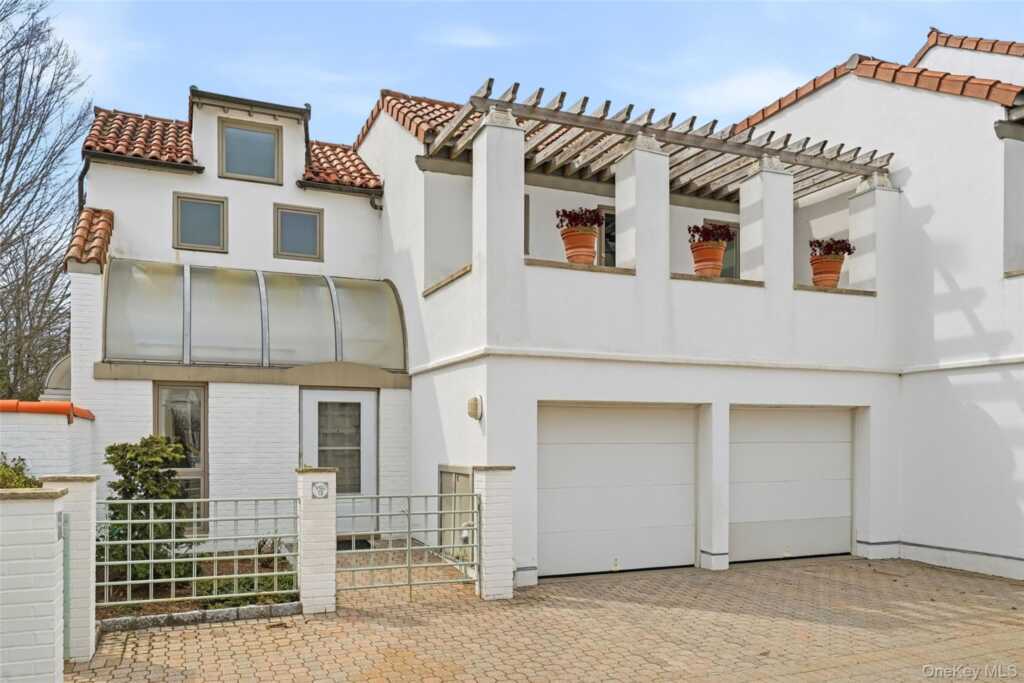 13 Kassel Court, Rye, NY 10543