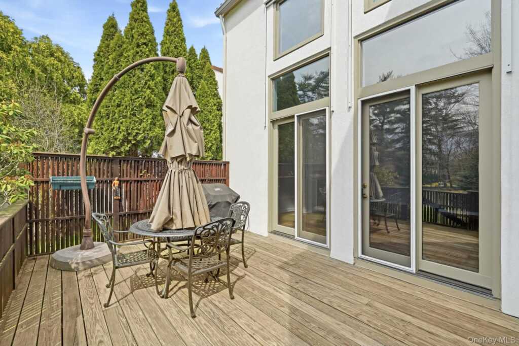 13 Kassel Court, Rye, NY 10543 - Photo 15 of 33