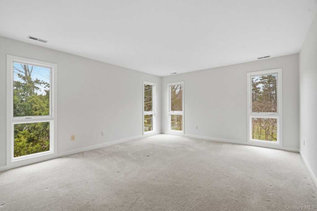 13 Kassel Court, Rye, NY 10543 - Photo 22 of 33