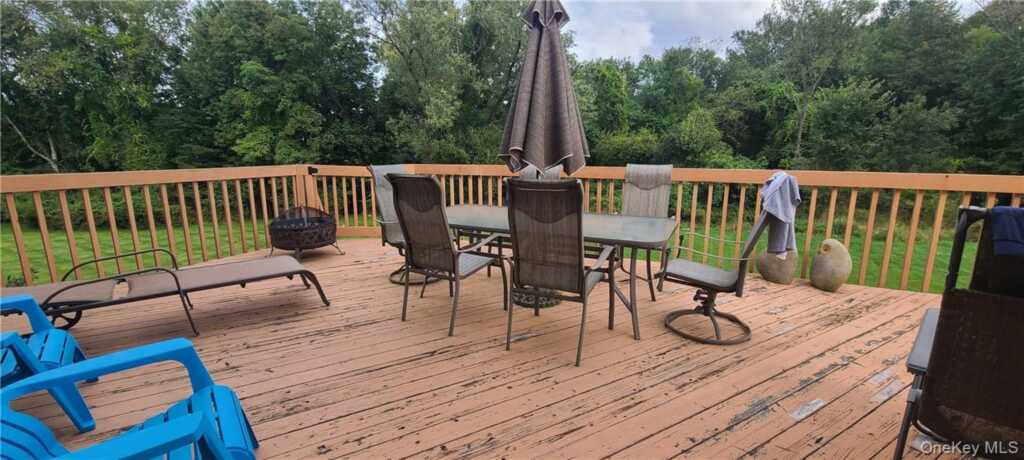 31 Lowell Drive, New City, NY 10956 - Photo 3 of 3