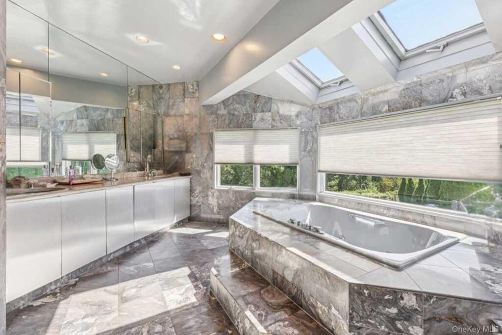 17 Magnolia Drive, Rye, NY 10573 - Photo 17 of 32