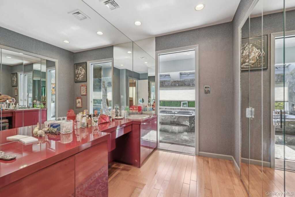 17 Magnolia Drive, Rye, NY 10573 - Photo 18 of 32