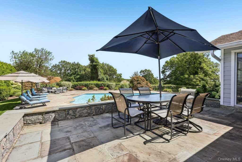 17 Magnolia Drive, Rye, NY 10573 - Photo 9 of 32