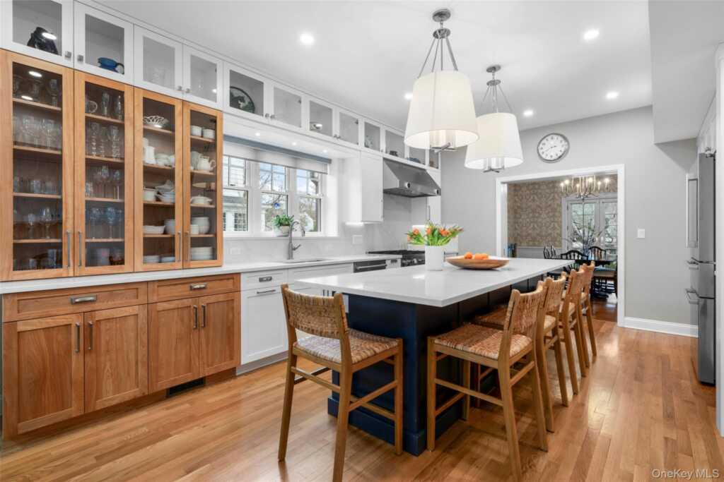 80 Forest Avenue, New Rochelle, NY 10804 - Photo 14 of 49