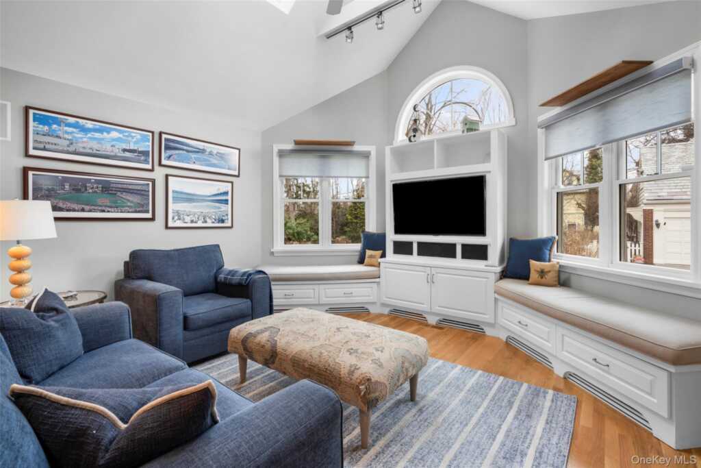 80 Forest Avenue, New Rochelle, NY 10804 - Photo 18 of 49