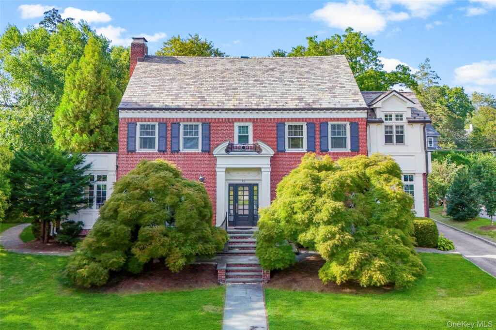 80 Forest Avenue, New Rochelle, NY 10804 - Photo 2 of 49