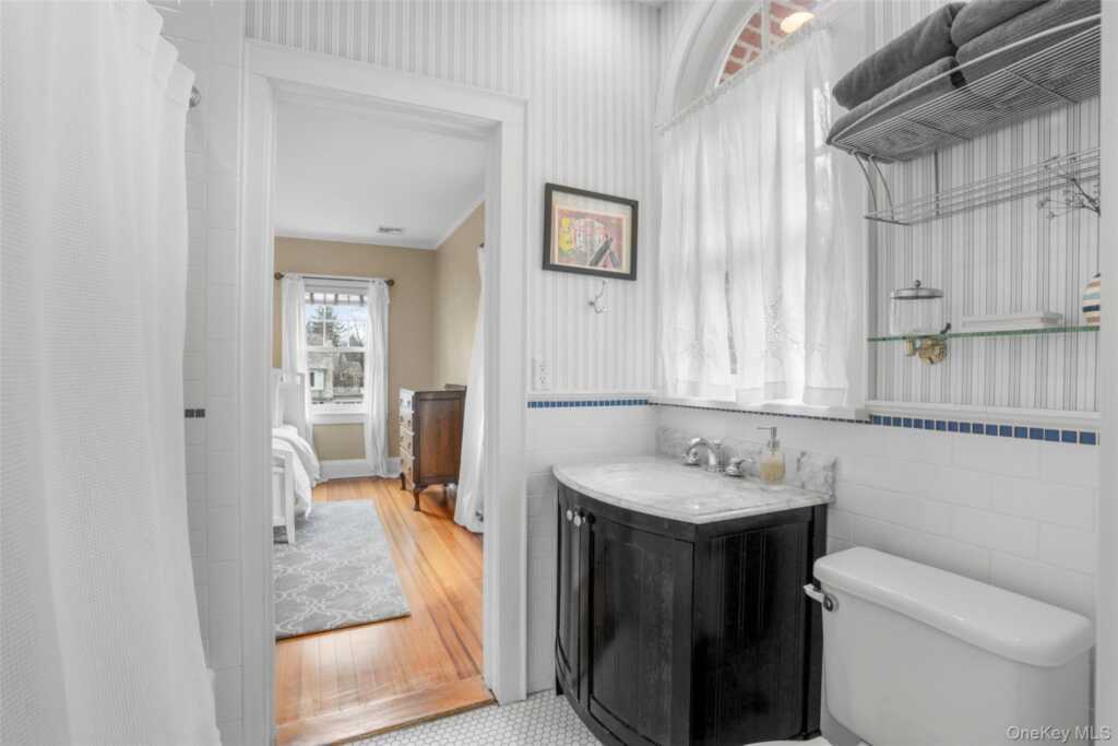 80 Forest Avenue, New Rochelle, NY 10804 - Photo 28 of 49