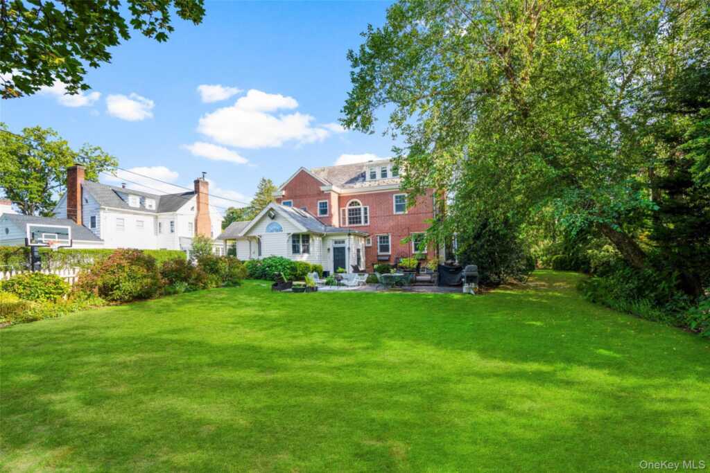 80 Forest Avenue, New Rochelle, NY 10804 - Photo 42 of 49