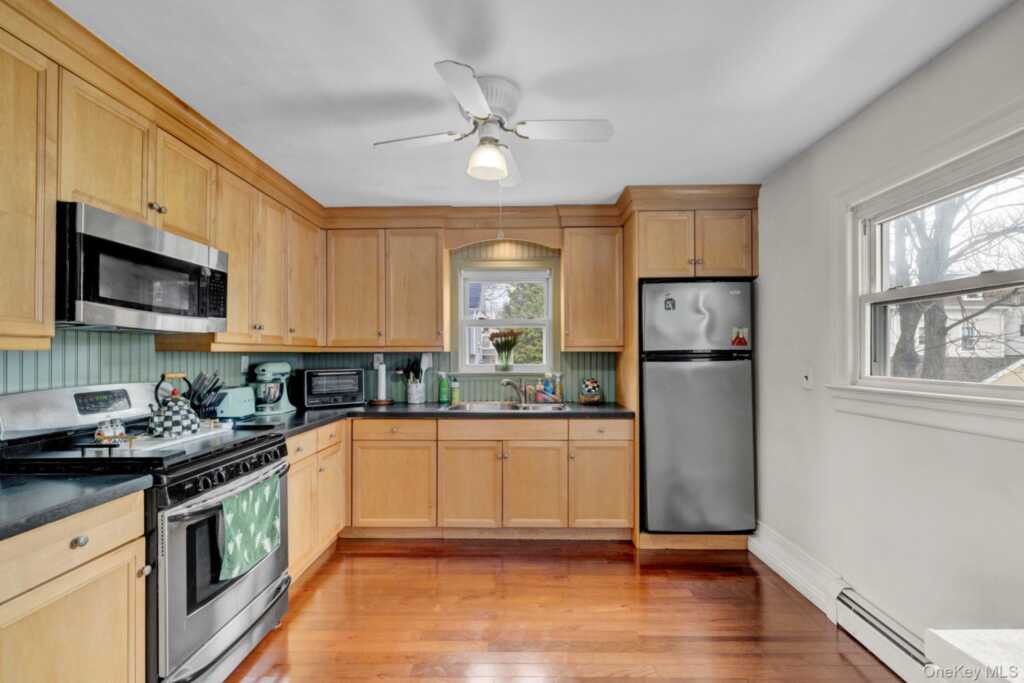 60 W Catherine Street, Nyack, NY 10960 - Photo 8 of 50