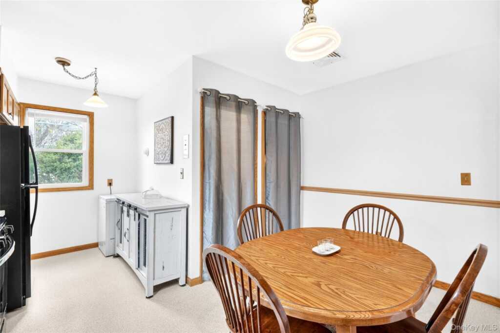 8 W Palisades Avenue, Nanuet, NY 10954 - Photo 14 of 44