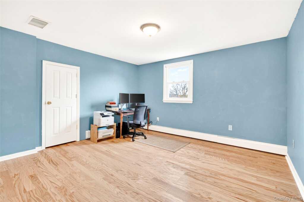 8 W Palisades Avenue, Nanuet, NY 10954 - Photo 26 of 44