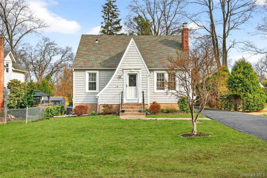 8 W Palisades Avenue, Nanuet, NY 10954 - Photo 40 of 44