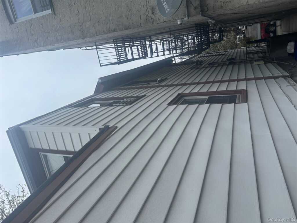 21 Drake Avenue, New Rochelle, NY 10805 - Photo 6 of 18