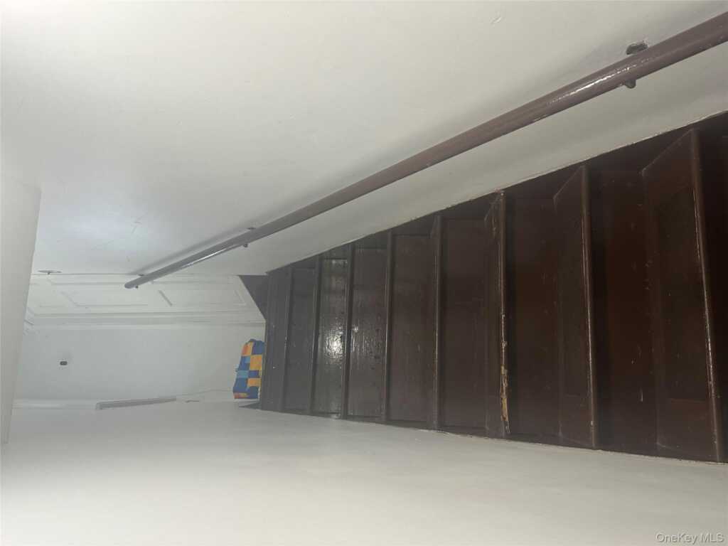 21 Drake Avenue, New Rochelle, NY 10805 - Photo 7 of 18