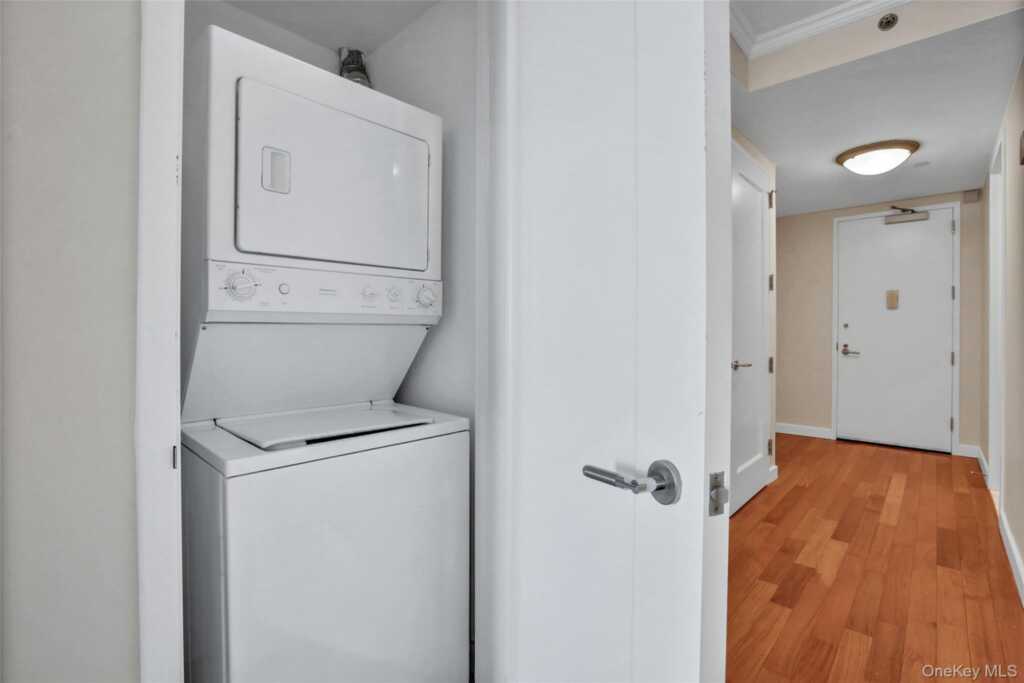 10 City Place, Unit #28F, White Plains, NY 10601 - Photo 13 of 23