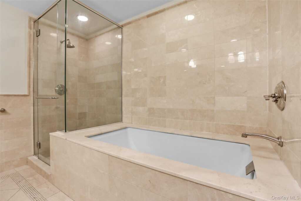 10 City Place, Unit #28F, White Plains, NY 10601 - Photo 21 of 23
