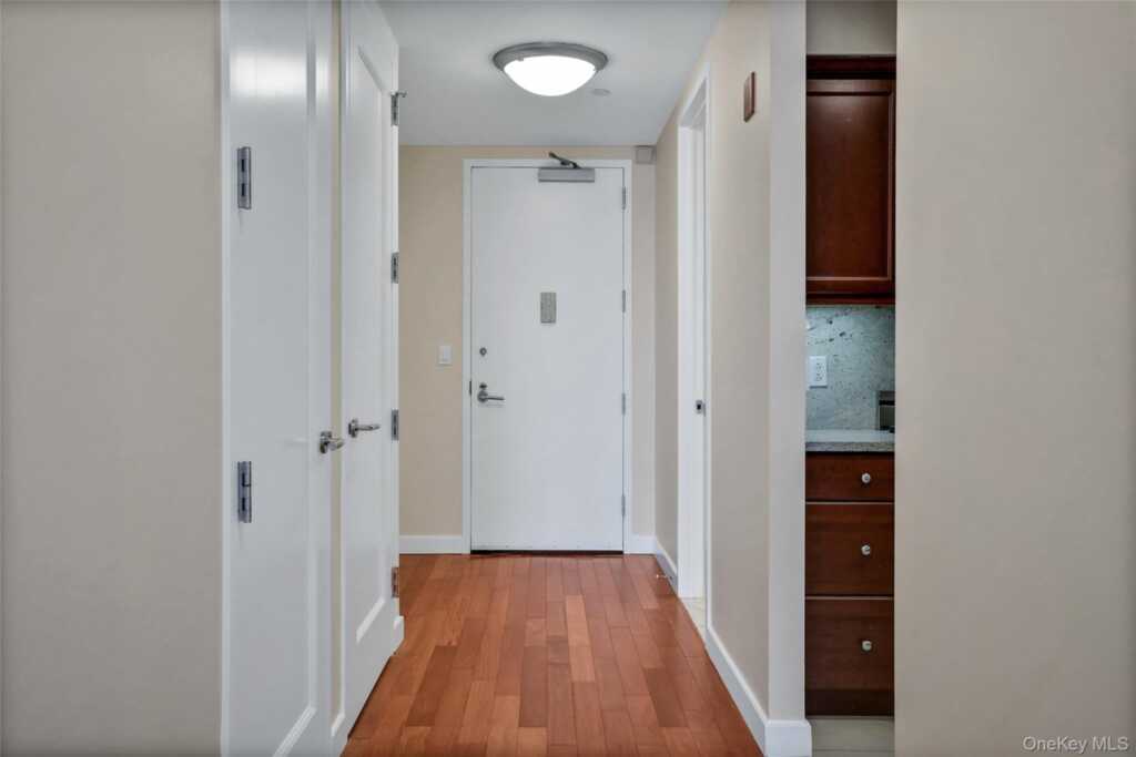 10 City Place, Unit #28F, White Plains, NY 10601 - Photo 3 of 23
