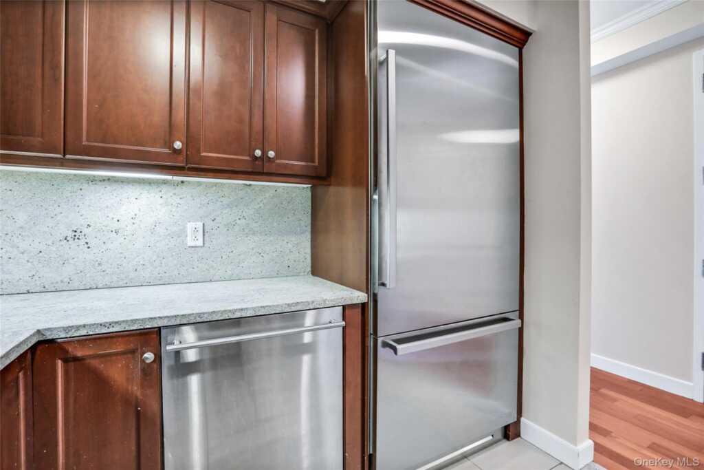 10 City Place, Unit #28F, White Plains, NY 10601 - Photo 8 of 23