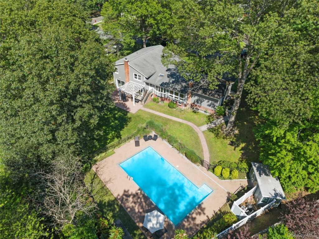 236 Robert Drive, New Rochelle, NY 10804