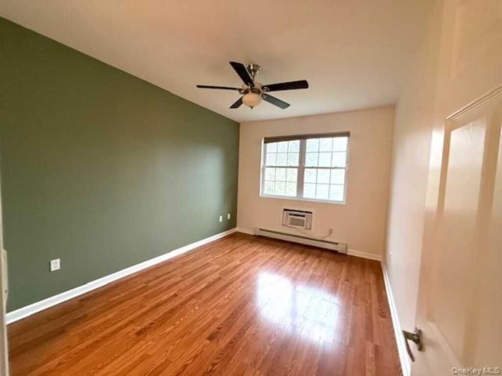 127 Pipetown Hill Road, Nanuet, NY 10954 - Photo 11 of 30