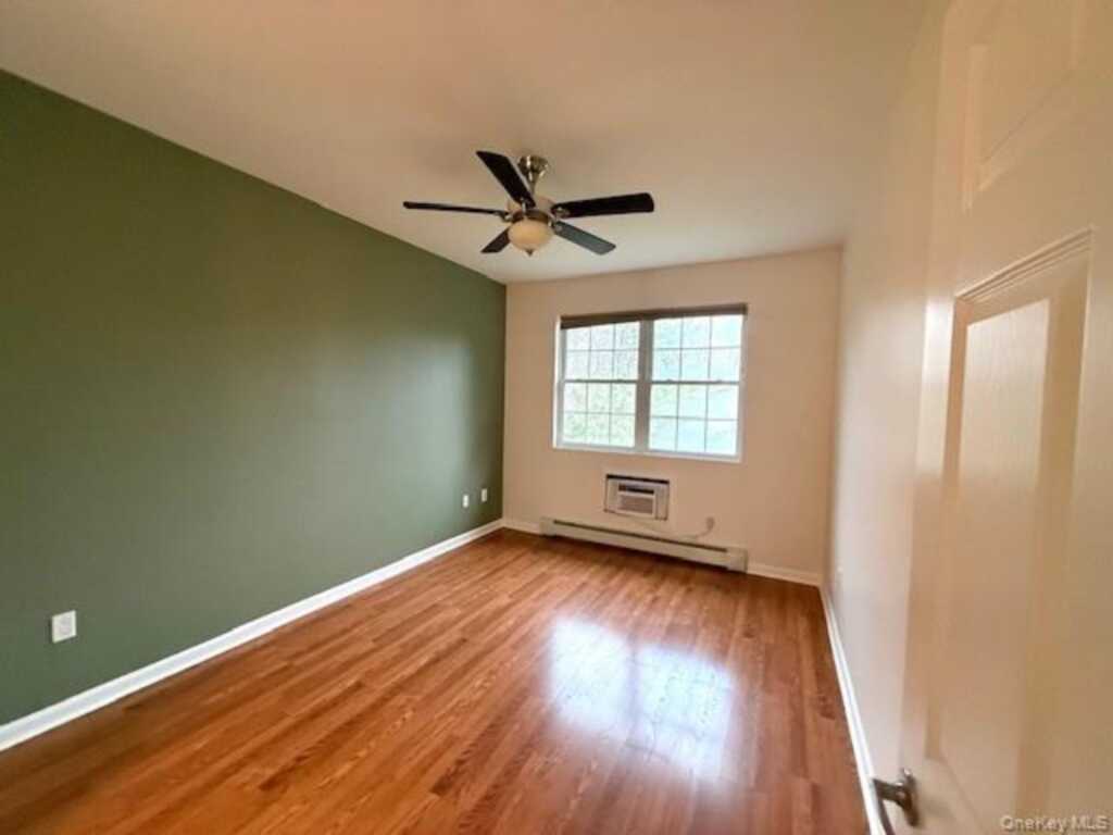 127 Pipetown Hill Road, Nanuet, NY 10954 - Photo 12 of 30