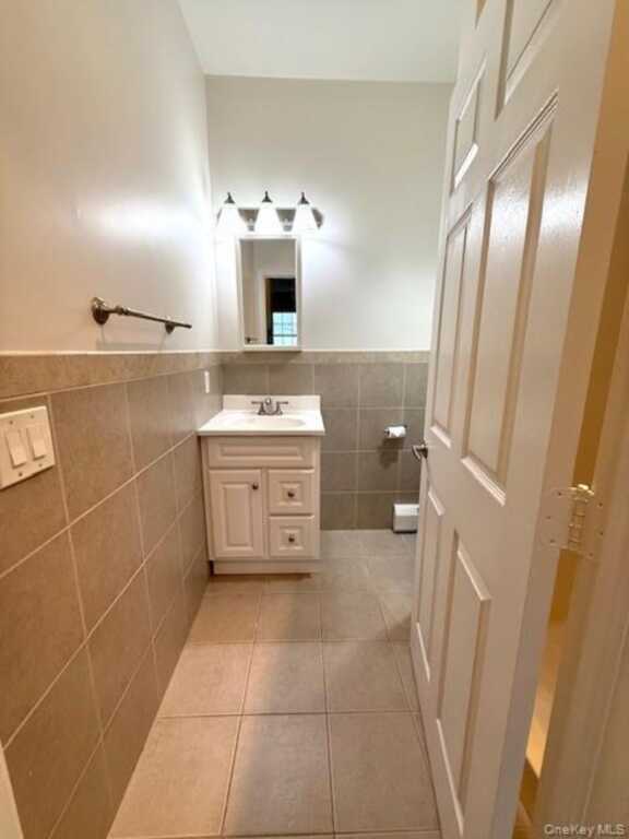 127 Pipetown Hill Road, Nanuet, NY 10954 - Photo 15 of 30