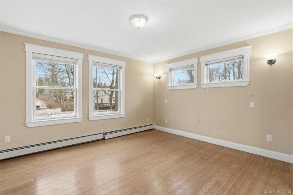 3 Ross Avenue, Nyack, NY 10960 - Photo 10 of 29