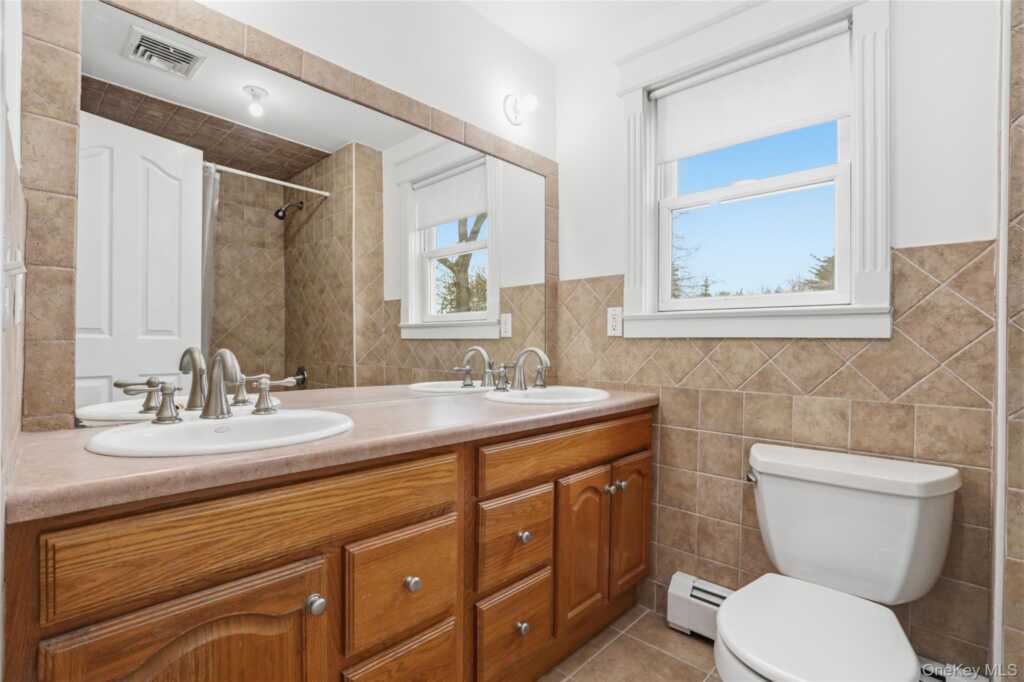 3 Ross Avenue, Nyack, NY 10960 - Photo 14 of 29