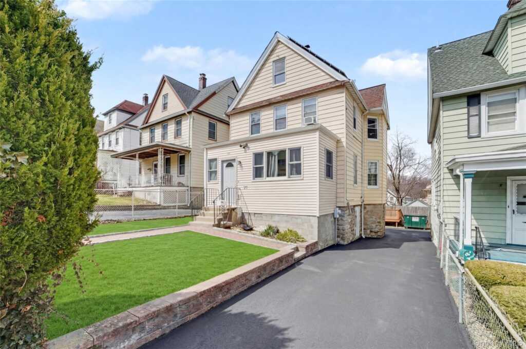 77 Robertson Avenue, White Plains, NY 10606