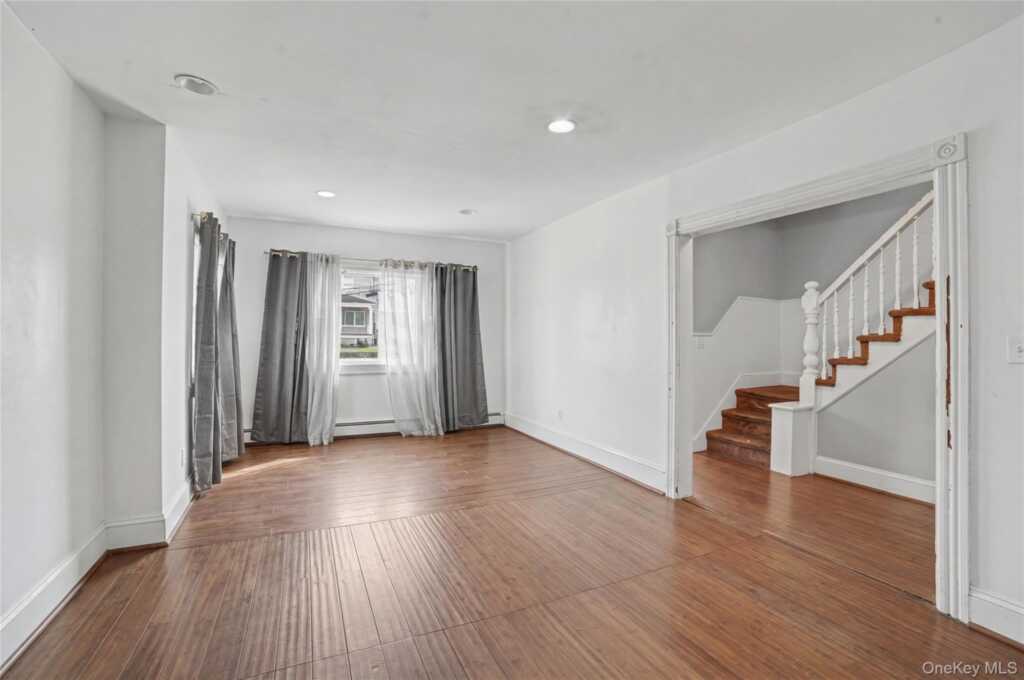 77 Robertson Avenue, White Plains, NY 10606 - Photo 16 of 46