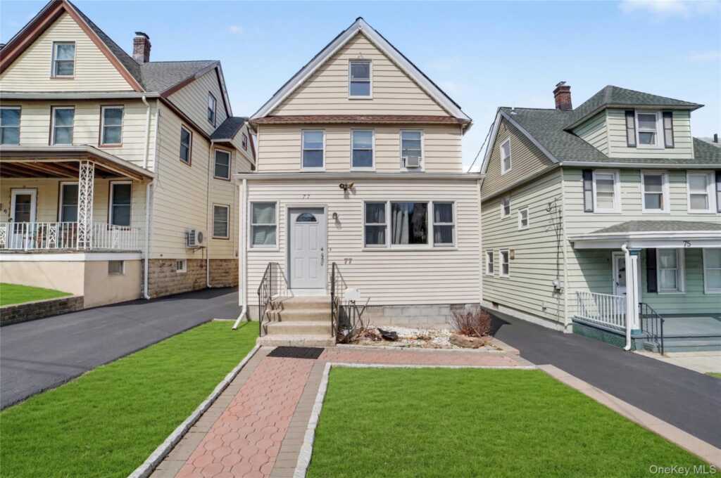 77 Robertson Avenue, White Plains, NY 10606 - Photo 3 of 46