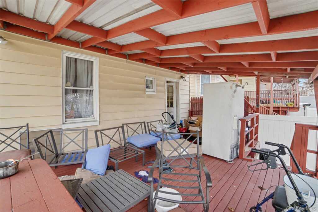 77 Robertson Avenue, White Plains, NY 10606 - Photo 34 of 46