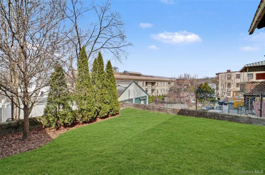77 Robertson Avenue, White Plains, NY 10606 - Photo 35 of 46
