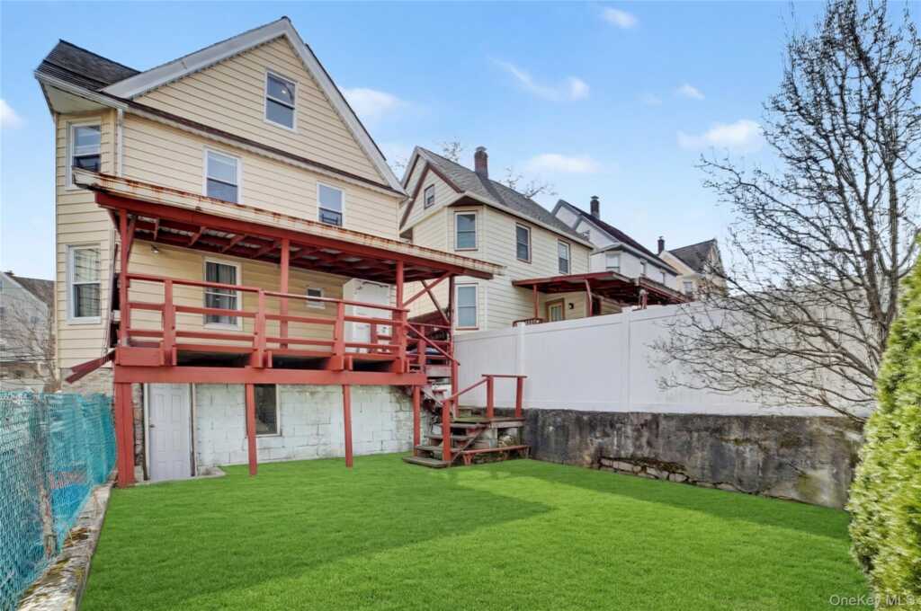 77 Robertson Avenue, White Plains, NY 10606 - Photo 39 of 46