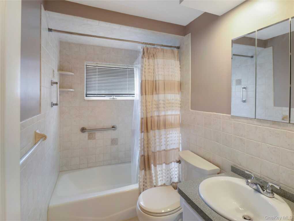 46 Deerfield Drive, New City, NY 10956 - Photo 15 of 39