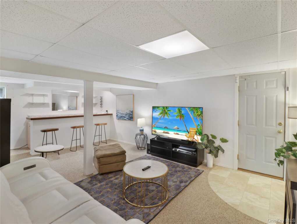 46 Deerfield Drive, New City, NY 10956 - Photo 28 of 39