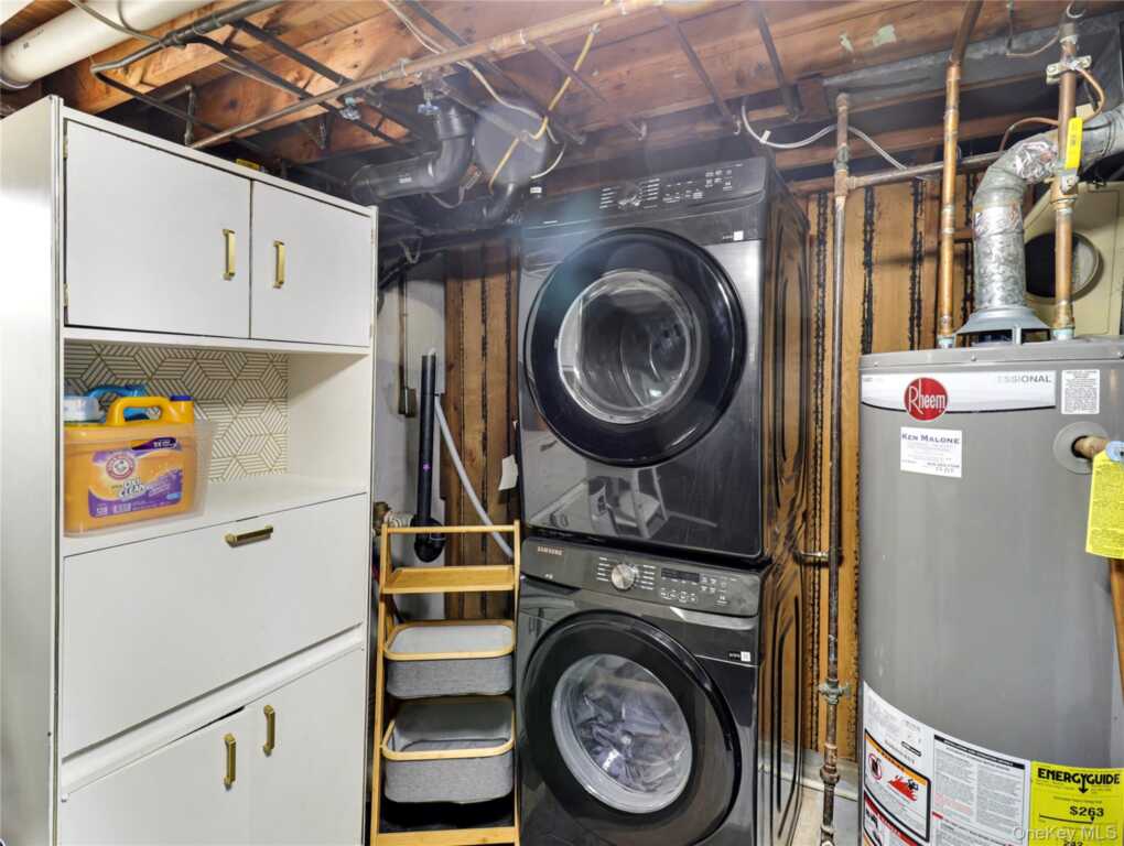 46 Deerfield Drive, New City, NY 10956 - Photo 33 of 39